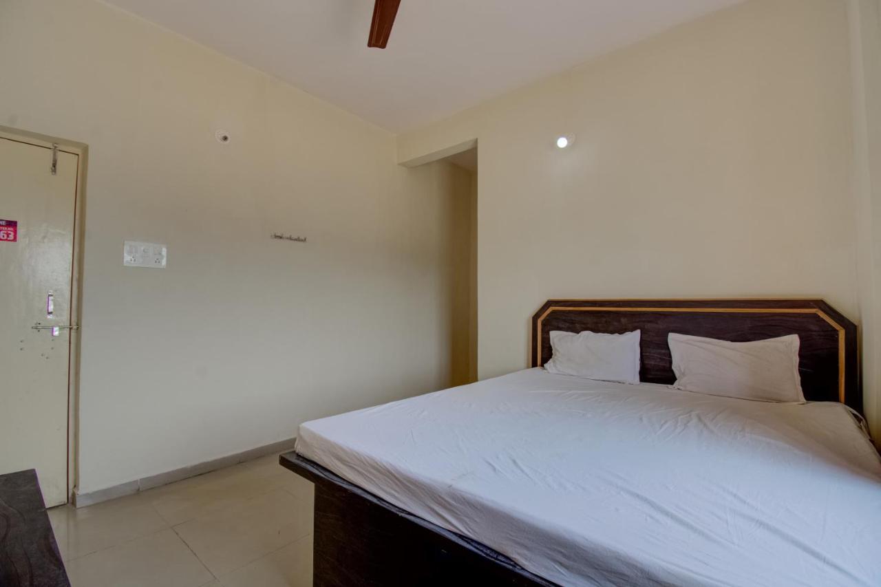 Spot On 73694 Hotel Prakash Szaharanpur Kültér fotó