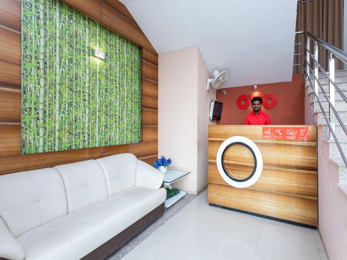 Spot On 73694 Hotel Prakash Szaharanpur Kültér fotó